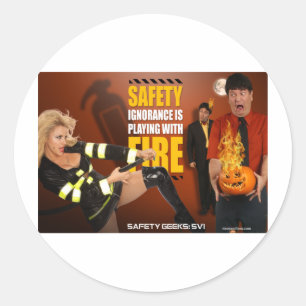 Halloween Theme Safety Geeks Funny Warning Runt Klistermärke