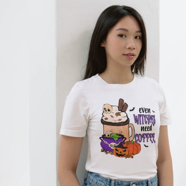 HALLOWEEN TILL OCH MED WITCHES BEHÖVER KOFFEE | CO T SHIRT (Skapare uppladdad)