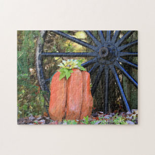 Halloween Time Wood Carved Pumpkin och Wagon Wheel Pussel