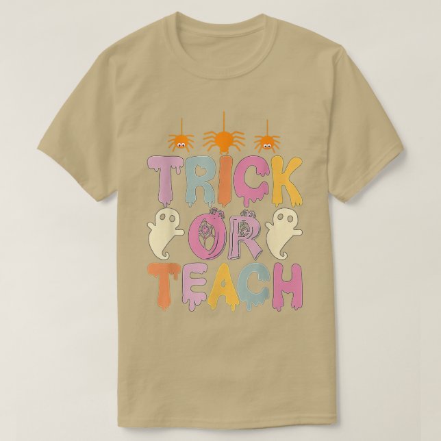 Halloween Trick eller Teach Ghost Funny Groovy Tea T Shirt (Design framsida)