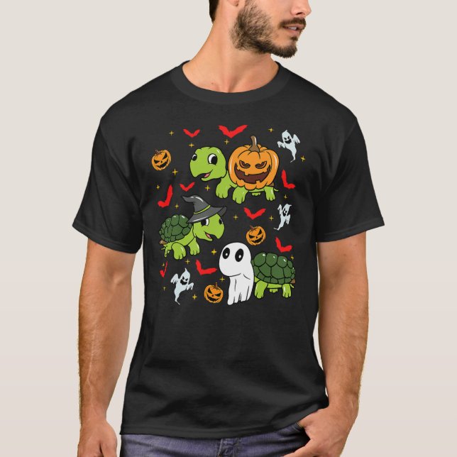 Halloween Turtle Pumpkin Tortoise Bats and Ghosts T Shirt (Framsida)