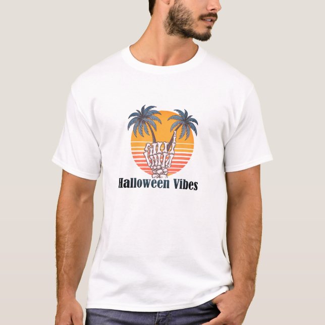 Halloween Vibes: Tropical Skeleton" T Shirt (Framsida)