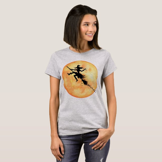 Halloween Witch på Broom T Shirt (Hel framsida)