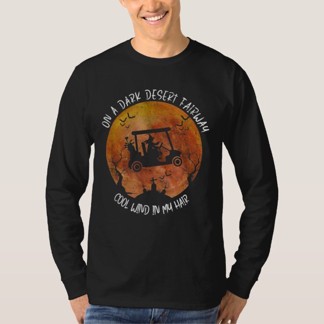 Halloween Witch rider Golf Cart på en Mörk Desert T Shirt (Framsida)