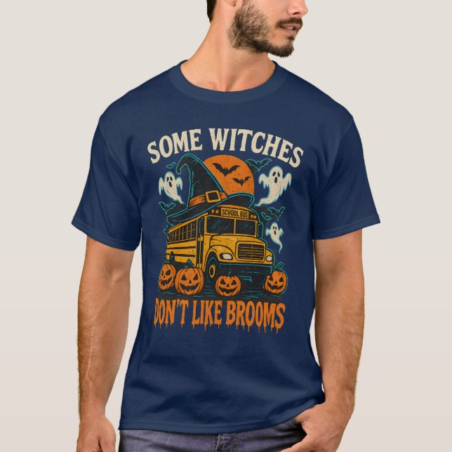 Halloween Witch School Buss med Pumpkins och Ghost T Shirt (Framsida)
