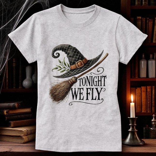 Halloween Witches Hat Broomstick Grått T Shirt (Skapare uppladdad)
