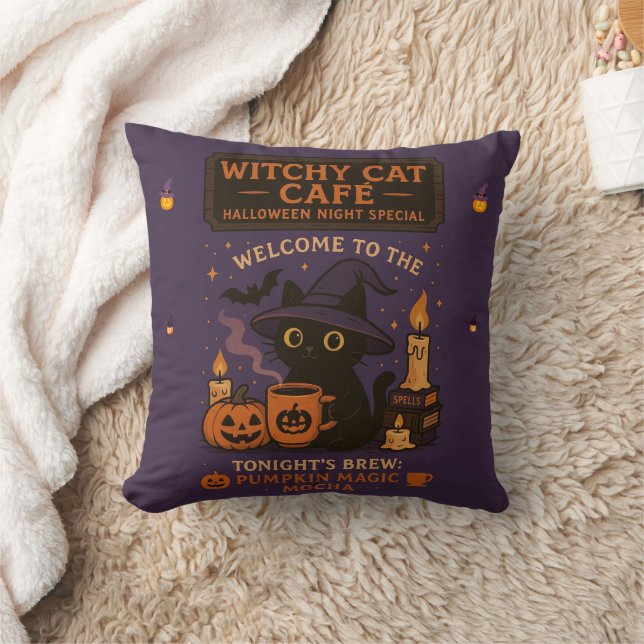 Halloween Witchy Cat Café Pillow - Spooky Cute Kudde (Filt)