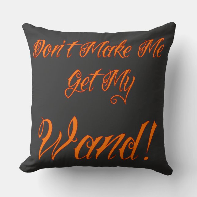 Halloween Witchy Quote Kudde (Framsida)