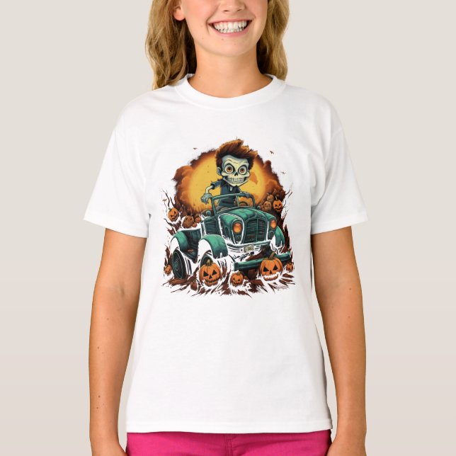 Halloween Zombie Driving Though Pumpkin Patch T Shirt (Framsida)