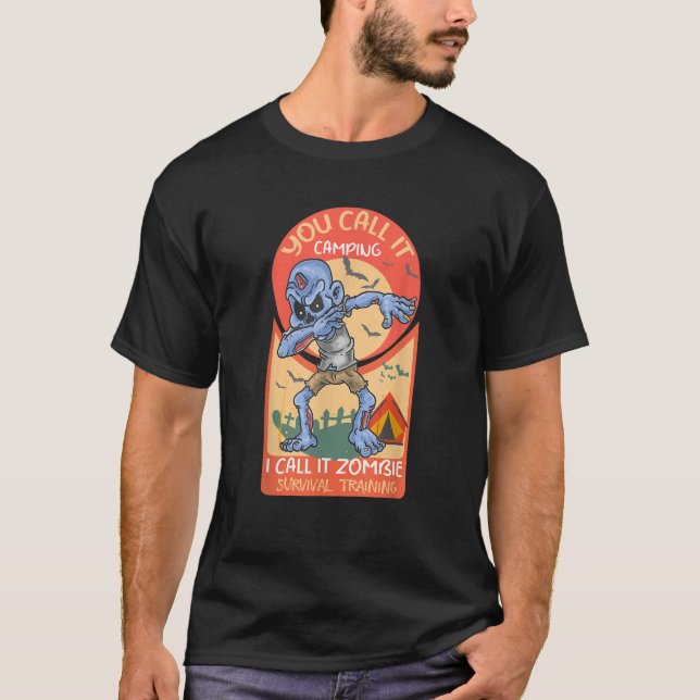 Halloween Zombie Survival Training Funny Costume T Shirt (Framsida)