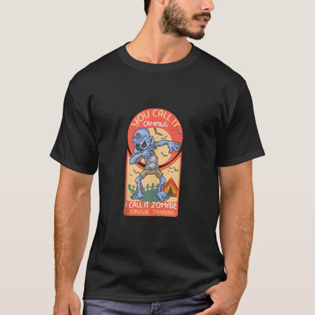 Halloween Zombie Survival Training Funny Costume T Shirt (Framsida)