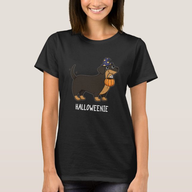 Halloweenie Rolig Korv Hund Puns Mörk Bakgrund T Shirt (Framsida)