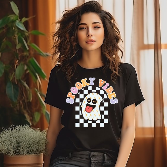 HALLOWEN SPOOKY VIBES SPÖKEN T SHIRT (Skapare uppladdad)