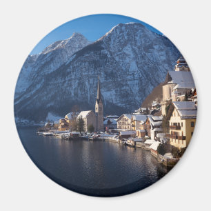 Hallstatt i snö under vintern magnet