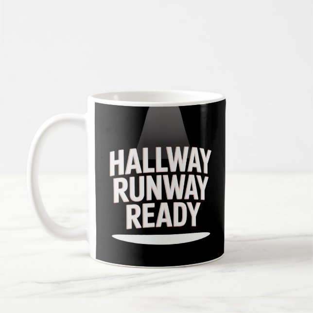 Hallway Runway Redo Sassy Bold School Girl Kaffemugg (Vänster)