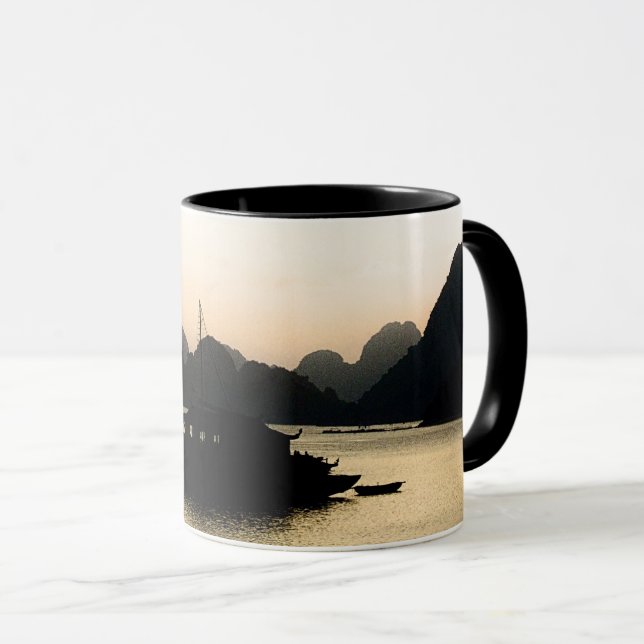 Halong Bay, Sunset, Vietnam Art (Helgdag) Mugg (Framsida höger)