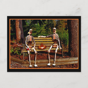 Haloween Skeletons vykort
