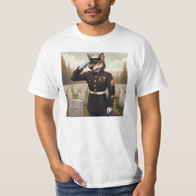 Hälsande Marine Corps Wolf  T Shirt (Framsida)