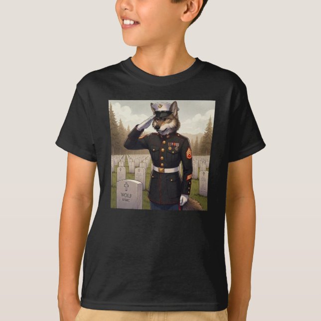Hälsande Marine Corps Wolf  T Shirt (Framsida)