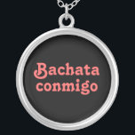 Halsband för Bachata Conmigo latinskt salsadans<br><div class="desc">Något att säga för detta latinska dansälskarehalsband, Bachata conmigo, som betyder "Bachata med mig" i spanjor. Det är en sensuous latinsk dans som är passande mycket populärt i klubbarna. Du kan ändra stilsortsstilen, eller bakgrundsfärg, genom att klicka skräddarsy, knäppas. Finna annan latinsk balsal, och annan dansprodukter, inklusive salsadans, på Alinas...</div>