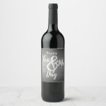 Hälsning-årsdagen av den s.k. "chalkboard"-utställ vinflaska etikett<br><div class="desc">Hälsning-årsdagen av den s.k. "chalkboard"-utställningen</div>