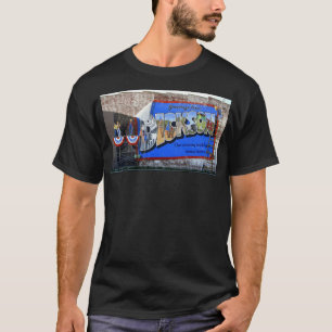 Hälsning från Dickson County Tennessee ~ Mural Tee Shirt