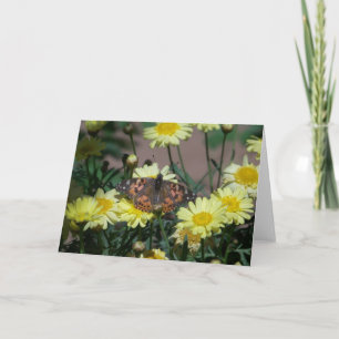 Hälsningkort med fjärilen och gula blommor kort