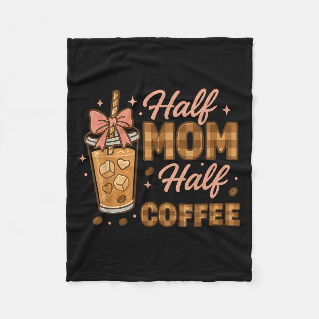 Halv Mamma Halv Kaffe Iced Coffee Mamma Liv Grafik Fleecefilt (Framsidan)
