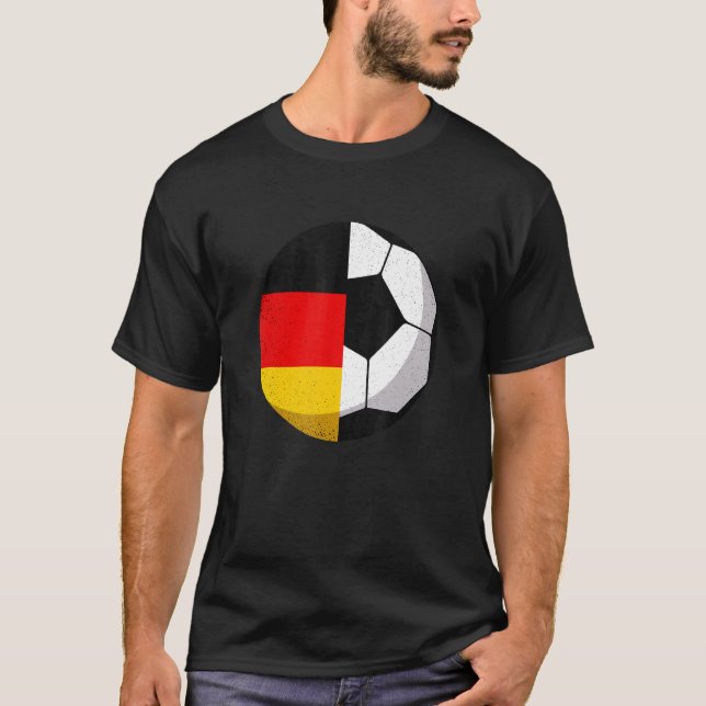 Halv Tyskland Flagga halv fotbolls-fotbollsfotboll T Shirt (Framsida)