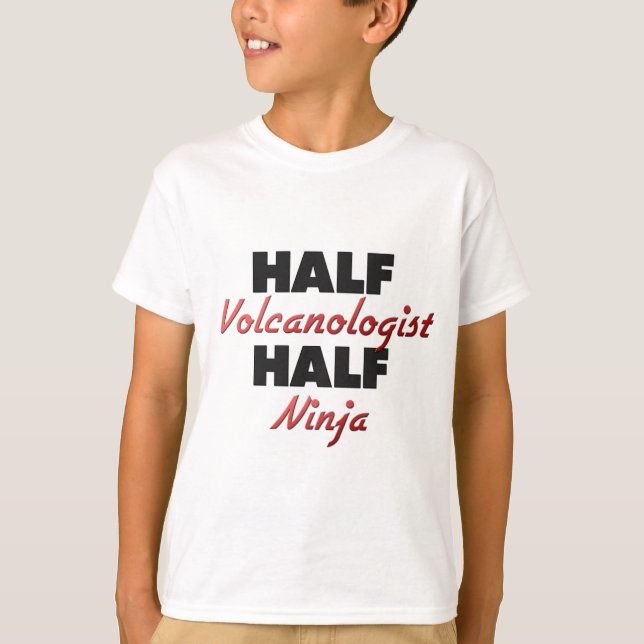 Halv Volcanologist halva Ninja Tee Shirt (Framsida)