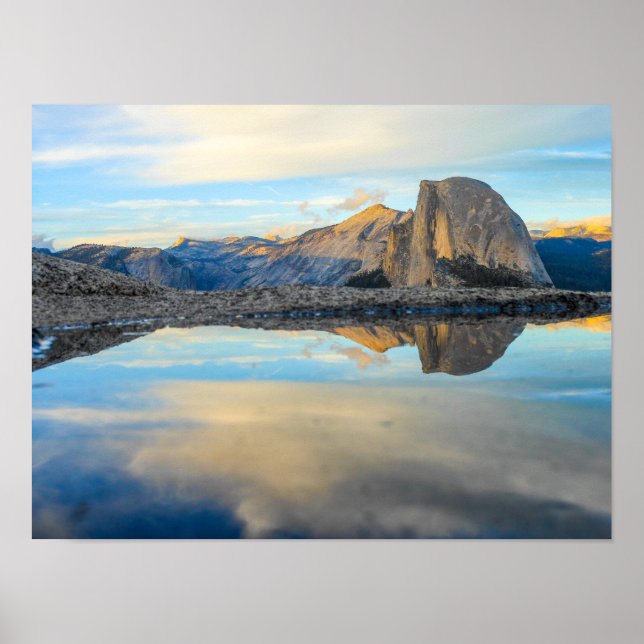 Halva Dome Mountain i Yosemite National Park Poster (Framsidan)