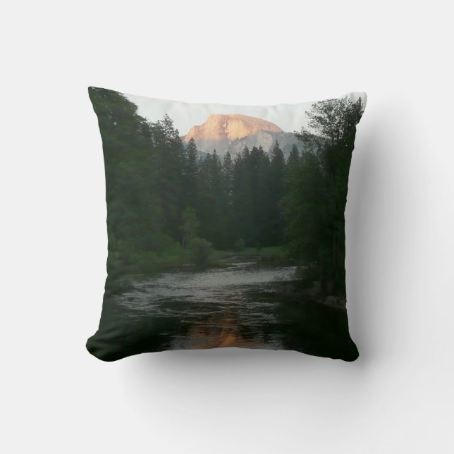 Halva Dome Sunset i Yosemite National Park Kudde (Framsida)