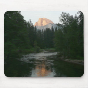 Halva Dome Sunset i Yosemite National Park Musmatta