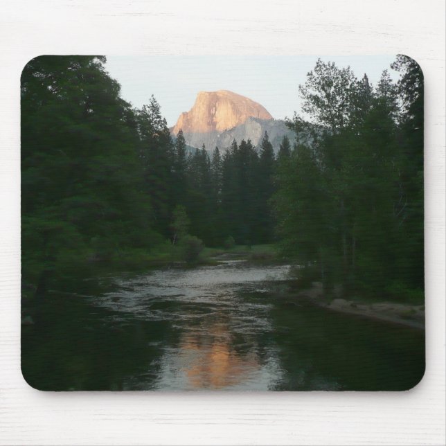 Halva Dome Sunset i Yosemite National Park Musmatta (Framsidan)