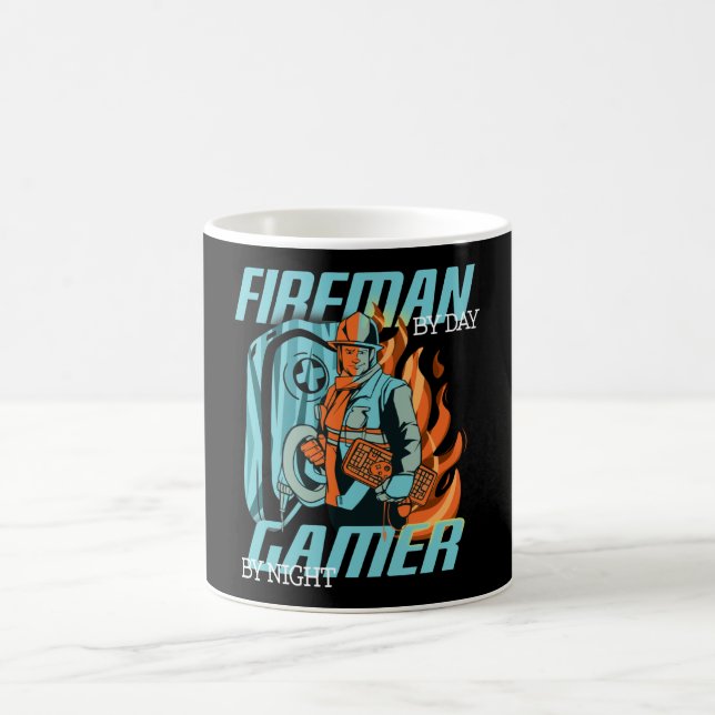 Halva spelaren, halv brandman kaffemugg (Center)