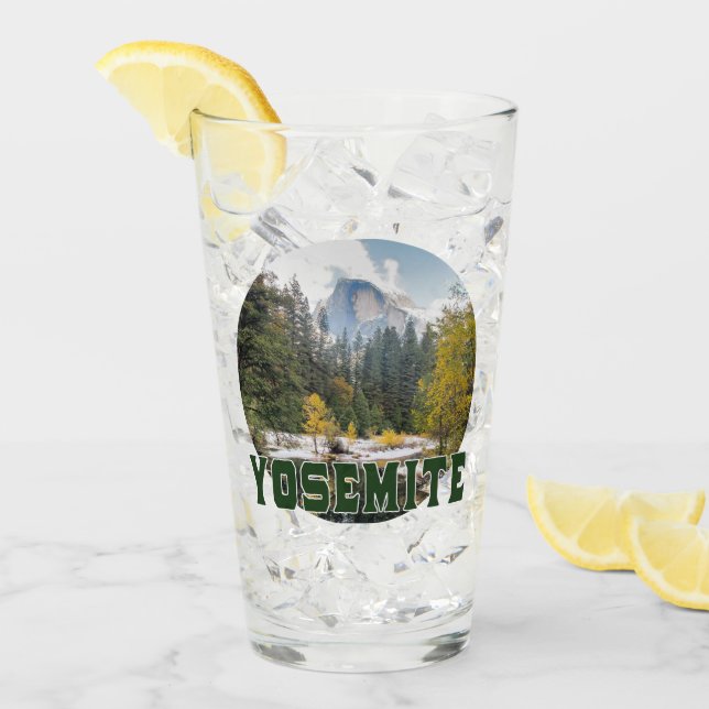 Halvdaglig på hösten, med texten "Yosemite" Glaskopp (Framsida Ice)