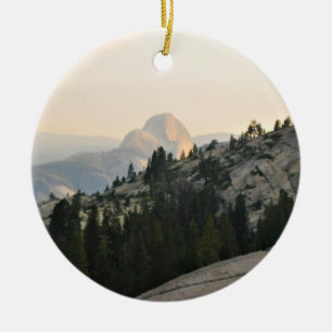 Halvdomän från Olmstead Point, Yosemite, CA Julgransprydnad Keramik