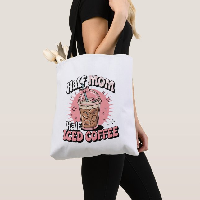 Halverat kaffe i Mamma Tygkasse (Närbild)