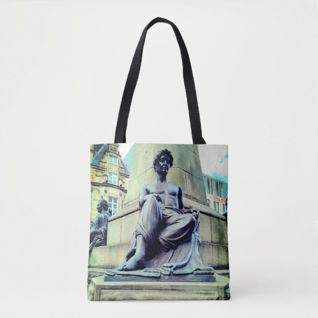 Halvklädd man tygkasse (Framsida)