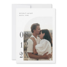 Halvtecknat foto med stort datum