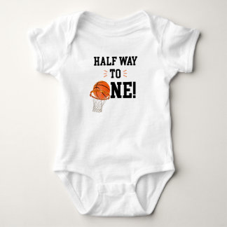 Halvvägs till en baskettröja, halvtid, baby t shirt