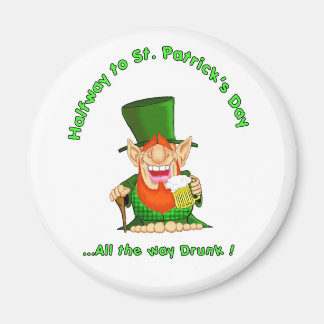 Halvvägs till St patrick's day Magnet