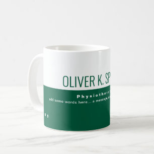Halvvit yrkesjägare i grönten kaffemugg