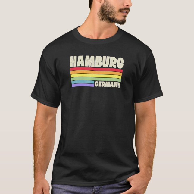 Hamburg Tyskland Rainbow Gay pride Merch Retro 70  T Shirt (Framsida)