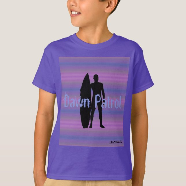 HAMbWG - T Shirt - Lila Gradients Surfer (Framsida)