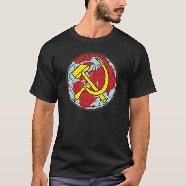 Hammer and Sickle - Communist World T Shirt (Framsida)