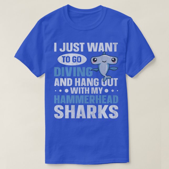 Hammerhead Shark Diving Design for a Hammerhead Sh T Shirt (Design framsida)
