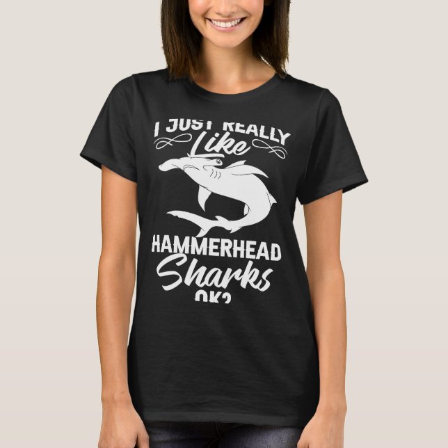 Hammerhead Shark Head Tooth T Shirt (Framsida)