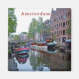 Hamnen på kanalen i Amsterdam. Magnet