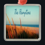 Hampton Beach Long Island New York Julgransprydnad Metall<br><div class="desc">Hampton Beach Long Islands South Fork New YorkVackra strandstad med sjögräs och mjuk sand.</div>